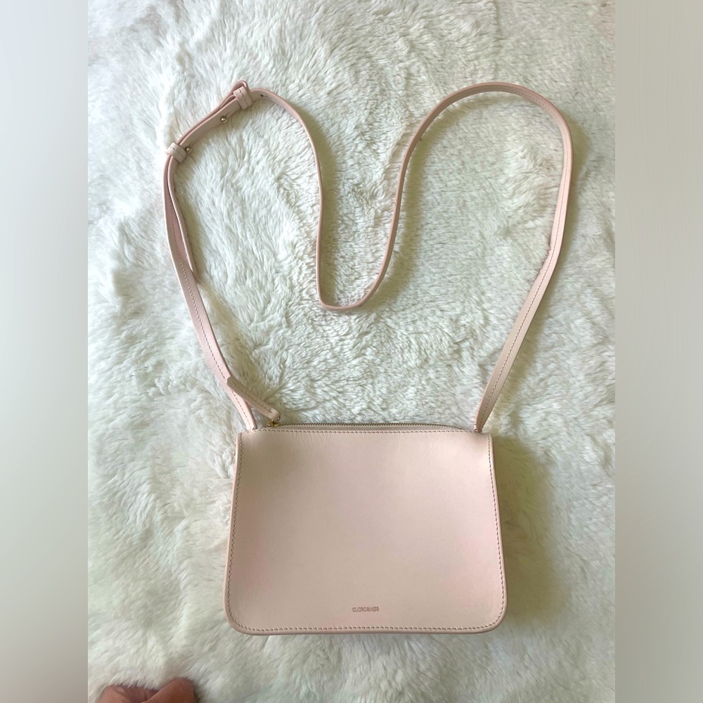 Cuero & Mor Pink Leather Crossbody Bag